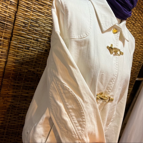 White Ralph Lauren Jean Jacket Gold Clasps - Picture 3 of 5